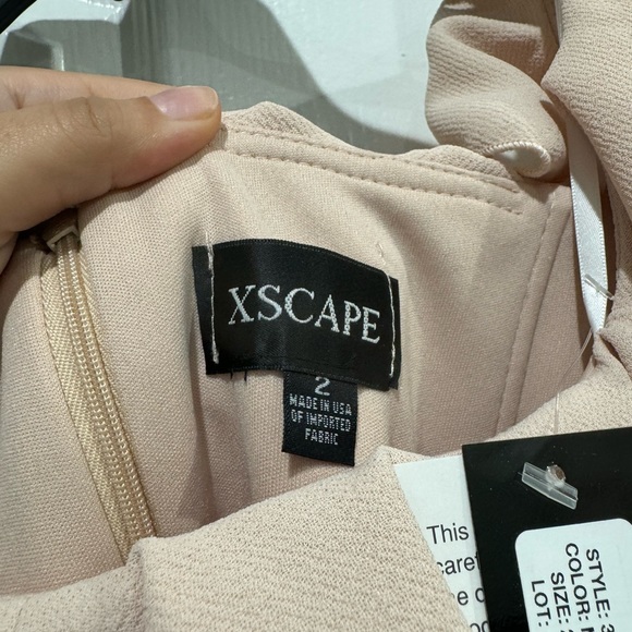 Women’s Dress - Picture 5 of 5